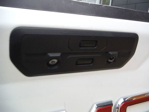 Used 2021 GMC Sierra 1500 Denali w/ Driver Alert Package II AWD/4WD image 16