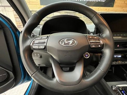 Used 2022 Hyundai Kona Limited AWD/4WD image 19