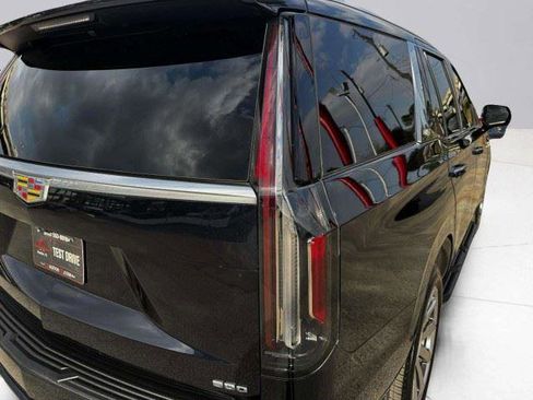 Used 2021 Cadillac Escalade Premium Luxury Platinum AWD/4WD image 19