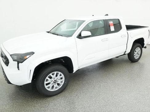New 2025 Toyota Tacoma SR5 RWD image 1