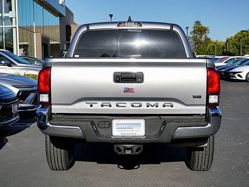 Used 2022 Toyota Tacoma SR5 image 10