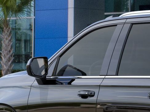 New 2026 Chevrolet Suburban LS RWD image 22