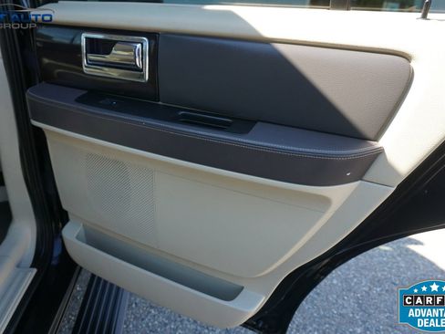 Used 2015 Lincoln Navigator 4WD w/ Equipment Group 101A Reserve image 24