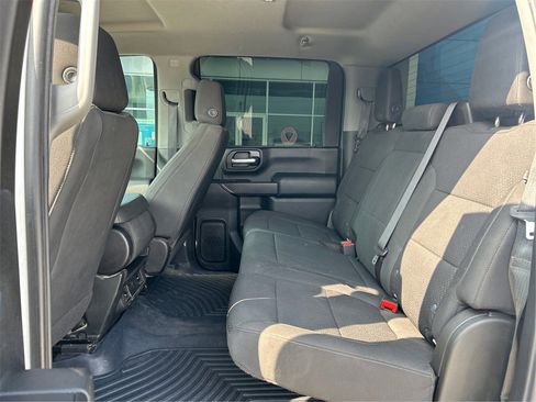 Used 2021 Chevrolet Silverado 2500 Custom w/ Custom Value Package image 10