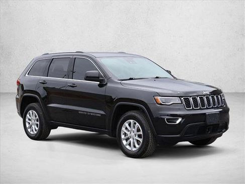 Used 2021 Jeep Grand Cherokee Laredo AWD/4WD image 3