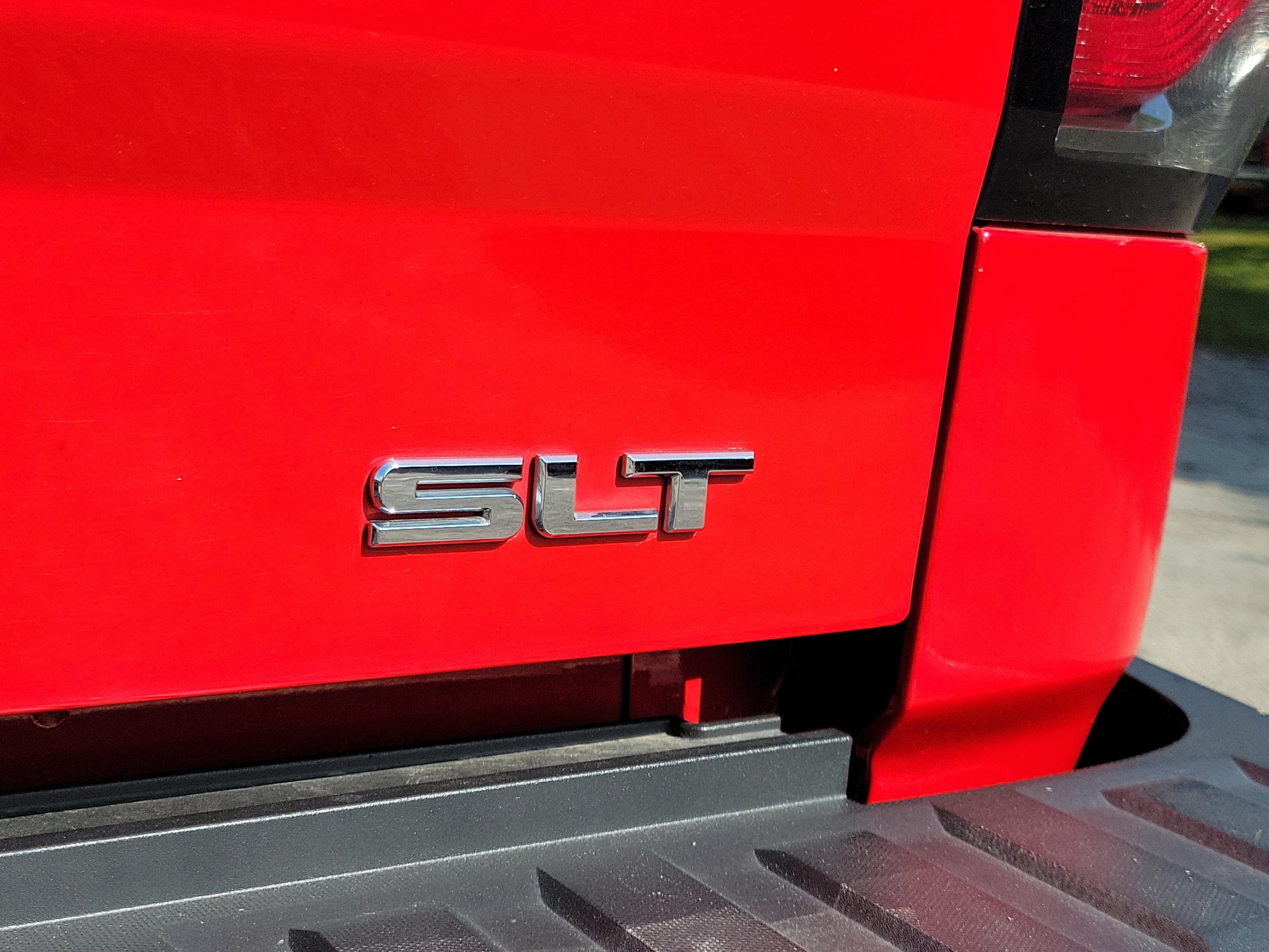 Used 2018 GMC Sierra 1500 SLT w/ SLT Premium Package AWD/4WD image 7