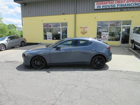 Used 2025 MAZDA MAZDA3 Hatchback w/Premium Plus Pkg image 2