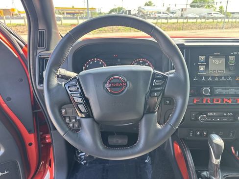 Certified 2025 Nissan Frontier PRO-4X w/ Pro Premium Package AWD/4WD image 32
