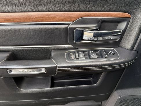 Used 2015 RAM 3500 Laramie image 10