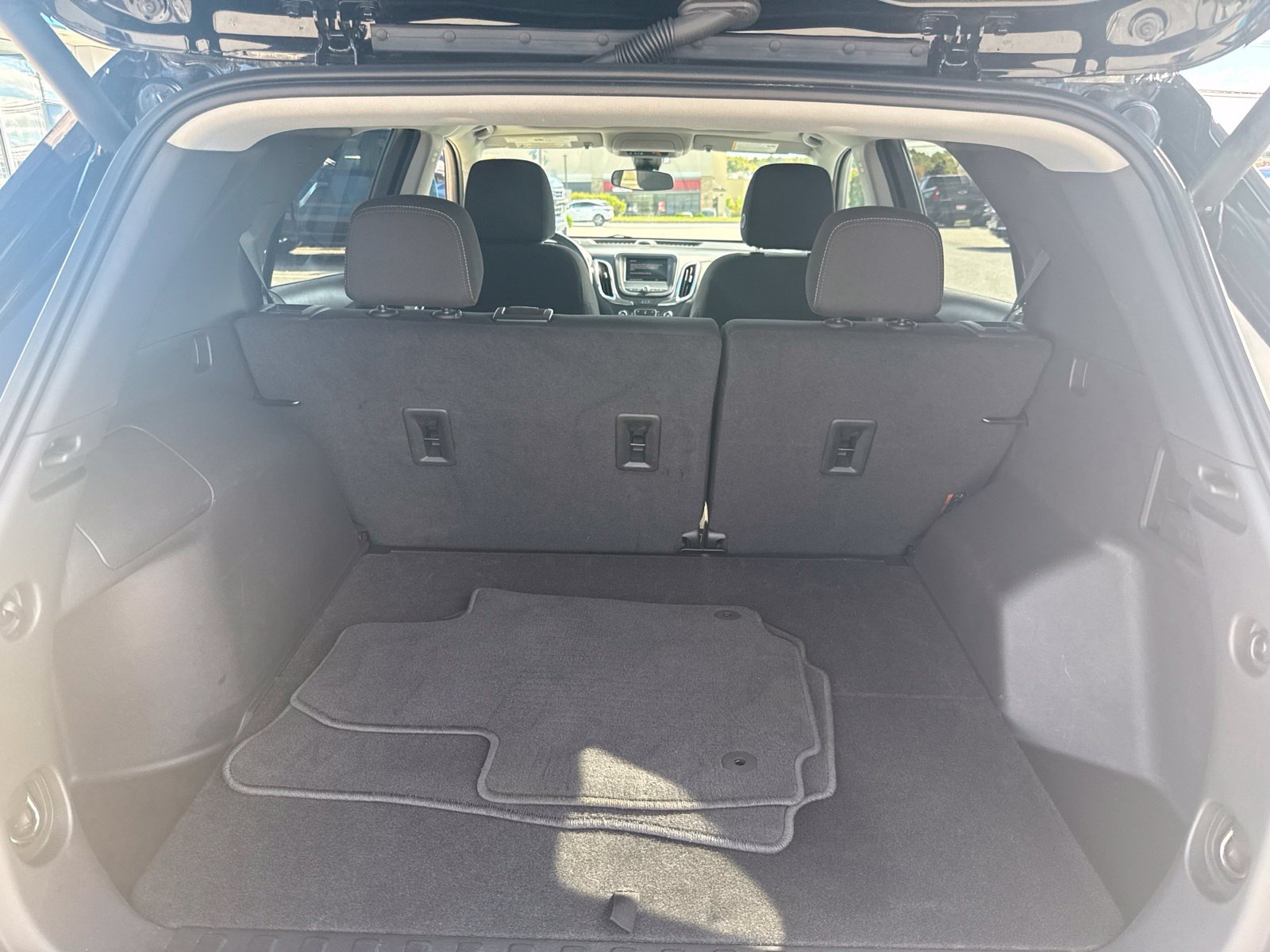 Used 2023 Chevrolet Equinox LT FWD image 10