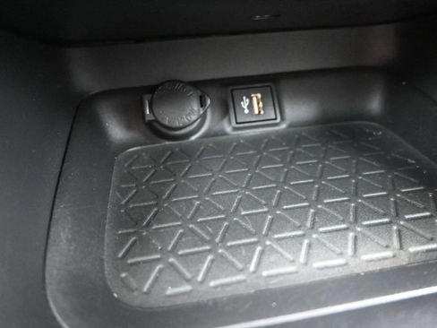 Used 2023 Toyota RAV4 XLE Premium AWD/4WD image 20