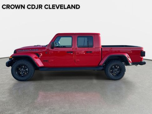 New 2025 Jeep Gladiator Sport image 7