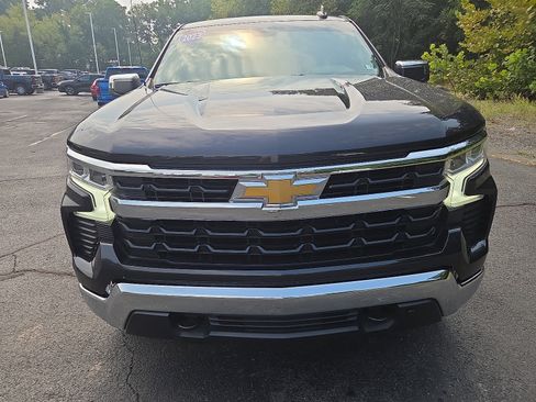 Used 2023 Chevrolet Silverado 1500 LT AWD/4WD image 7