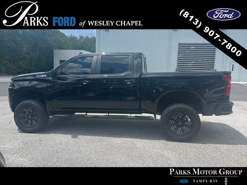 Used 2020 Chevrolet Silverado 1500 RST AWD/4WD image 3