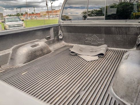 Used 2016 Ford F250 Lariat AWD/4WD image 10