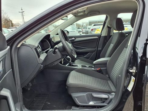 Used 2025 Volkswagen Jetta S image 16