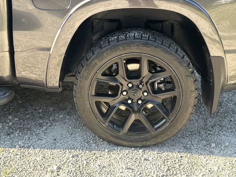 Used 2021 RAM 1500 Laramie AWD/4WD image 20