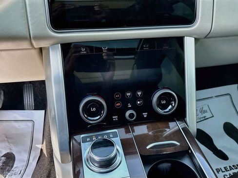 Used 2019 Land Rover Range Rover HSE AWD/4WD image 21