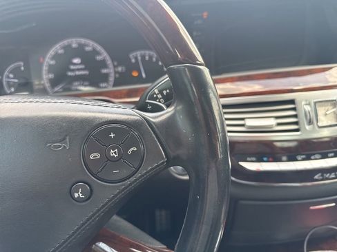 Used 2013 Mercedes-Benz S 550 4MATIC image 18