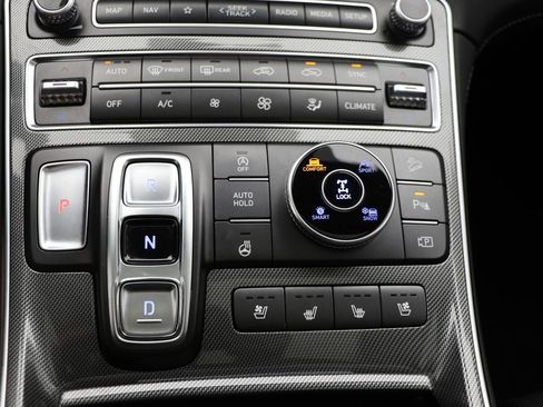 Used 2023 Hyundai Santa Fe Limited AWD/4WD image 24