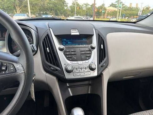 Used 2014 Chevrolet Equinox LS FWD image 14
