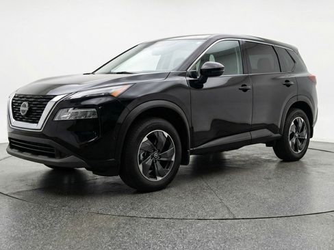 Used 2025 Nissan Rogue SV AWD/4WD image 3