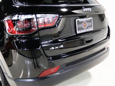 Used 2022 Jeep Compass Limited image 72