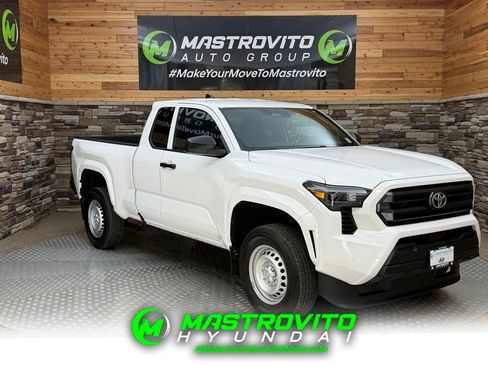 Used 2026 Toyota Tacoma SR w/ SR Upgrade Package AWD/4WD image 1