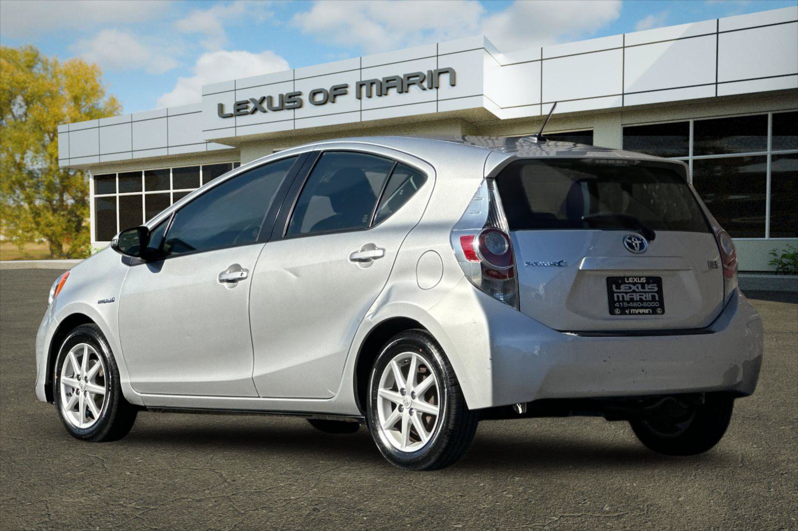 Used 2012 Toyota Prius C Three FWD image 3