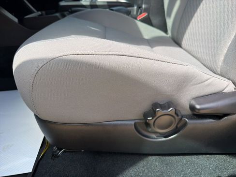 Used 2023 Toyota Tacoma SR AWD/4WD image 12