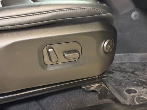 Used 2024 Jeep Gladiator Rubicon w/ Convenience Group image 27