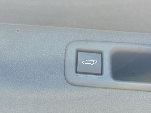New 2026 Toyota Highlander Limited AWD/4WD image 12