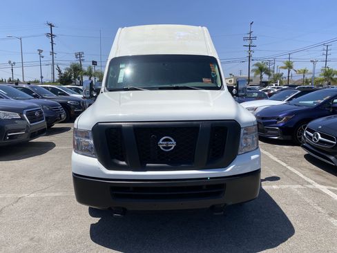 Used 2019 Nissan NV 2500 SV RWD image 3