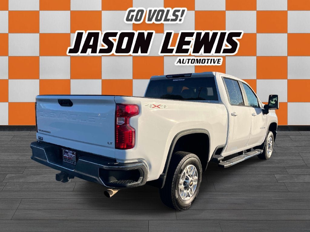 Used 2025 Chevrolet Silverado 2500 LT w/ Convenience Package AWD/4WD image 3