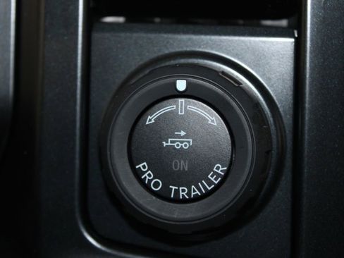 New 2026 Ford F250 Lariat w/ Black Appearance Package image 55