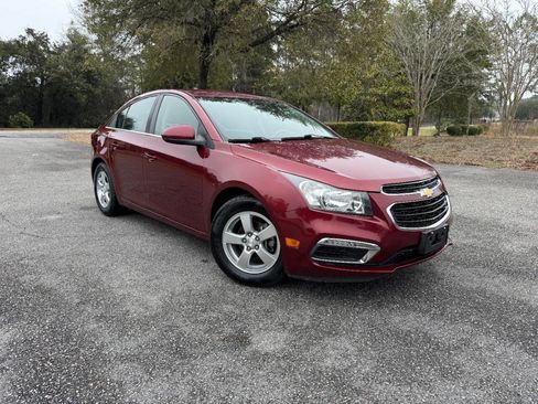 Used 2015 Chevrolet Cruze LT w/ Technology Package image 8