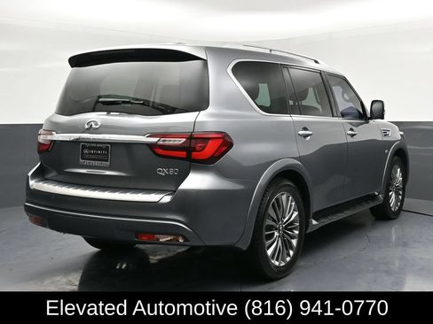 Used 2018 INFINITI QX80 4WD w/ Deluxe Technology Package image 4