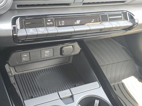 New 2026 Toyota Prius LE image 22