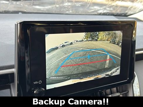 Used 2024 Toyota Corolla LE image 4