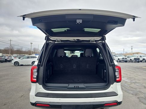 Used 2024 Ford Expedition Max Limited image 11