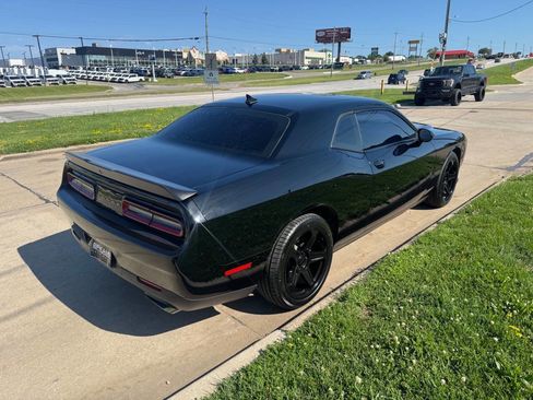 Used 2018 Dodge Challenger R/T Plus RWD image 5