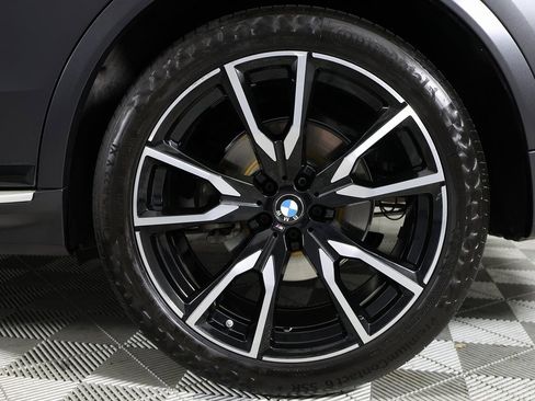 Used 2022 BMW X7 xDrive40i w/ M Sport Package image 53