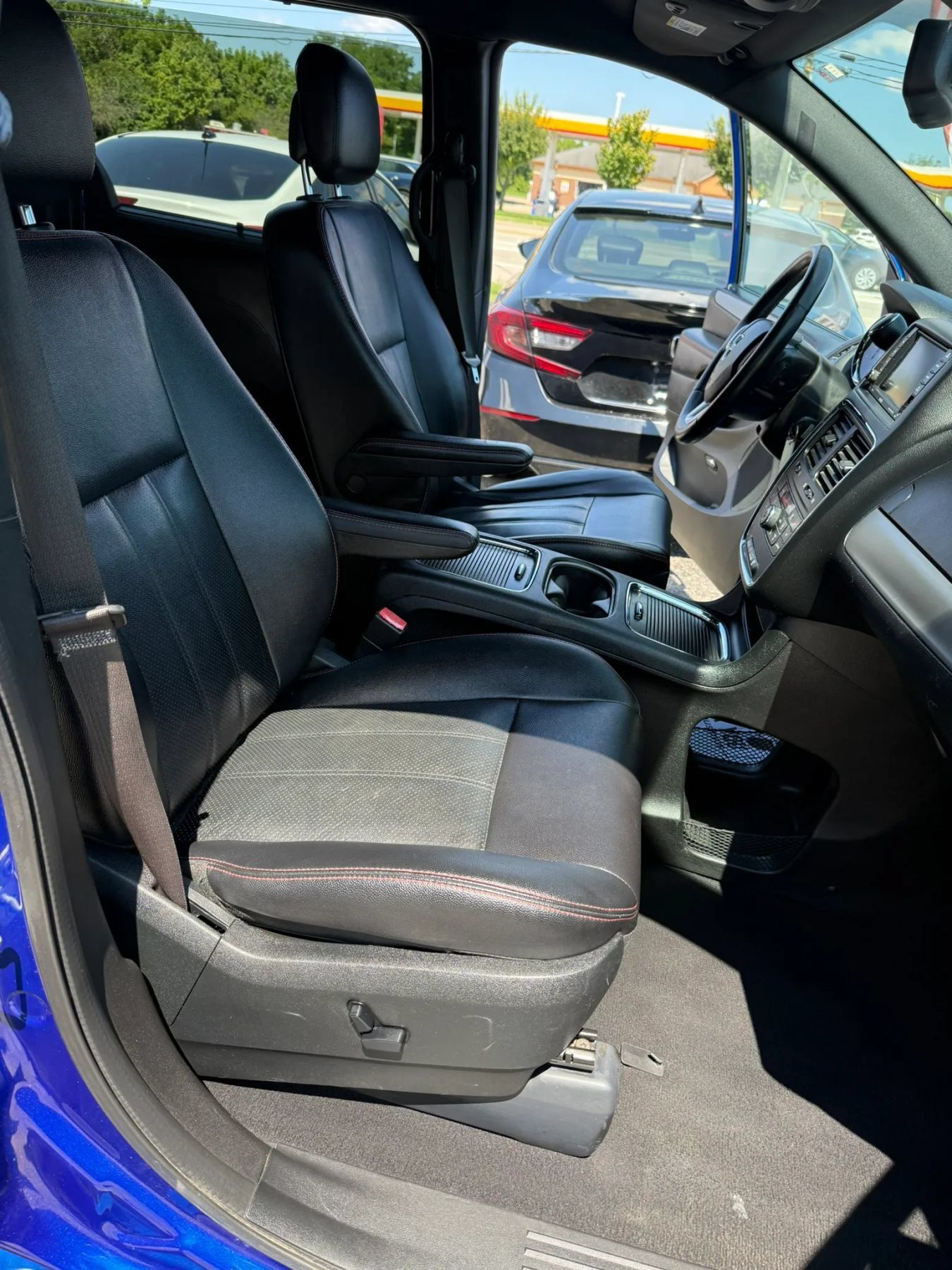Used 2019 Dodge Grand Caravan GT FWD image 22