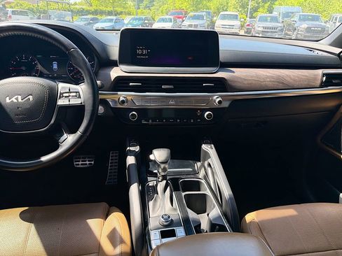 Used 2022 Kia Telluride SX w/ Towing Package FWD image 20