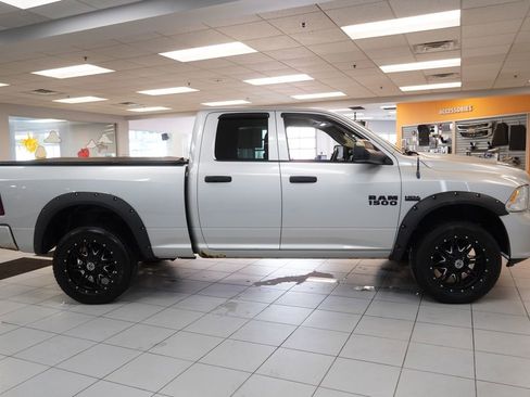 Used 2014 RAM 1500 Express image 12