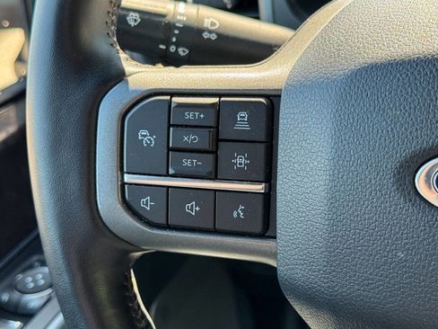 Used 2022 Ford F150 Lightning Lariat AWD/4WD image 34