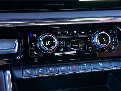 New 2026 GMC Sierra 3500 Denali Ultimate image 25