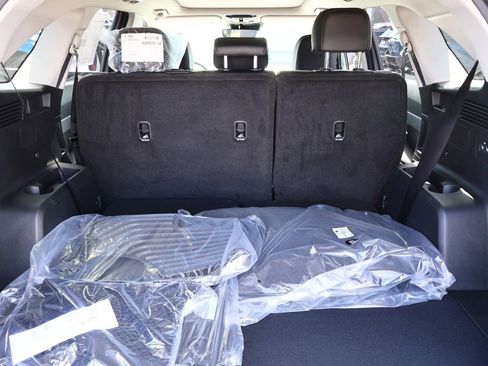 Used 2025 Kia Sorento S w/ Panoramic Sunroof Package FWD image 20