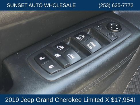 Used 2019 Jeep Grand Cherokee Limited X AWD/4WD image 24