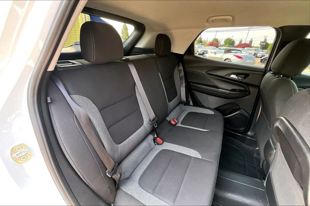 Used 2021 Chevrolet TrailBlazer LT w/ Convenience Package AWD/4WD image 20